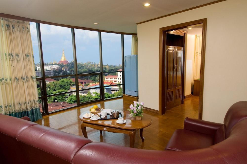 Panda Hotel Yangon Exterior foto