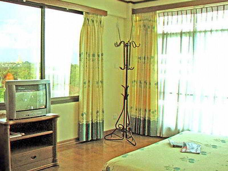 Panda Hotel Yangon Exterior foto