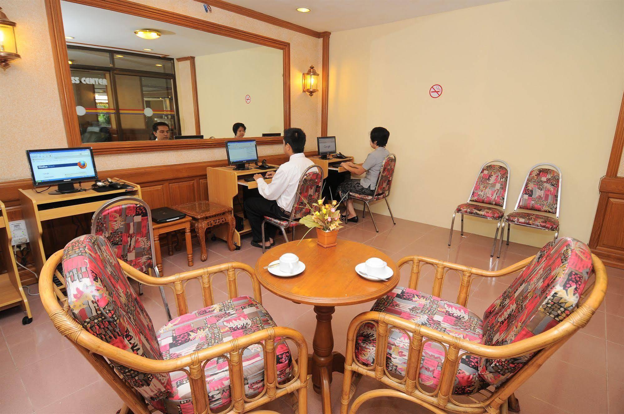 Panda Hotel Yangon Exterior foto